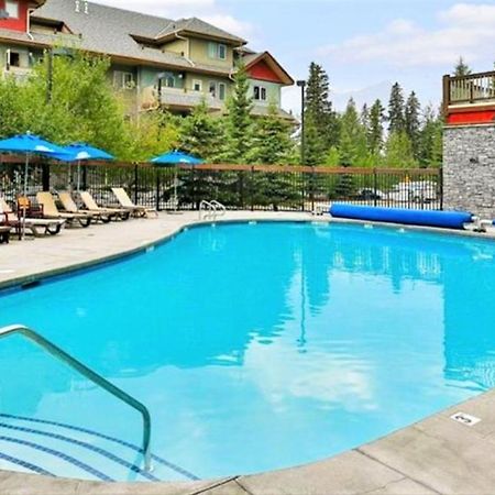 Renovated Condo, 2Br, 2Ba, Heated Pool, 3 Hot Tubs, Pets Welcome! Canmore Extérieur photo